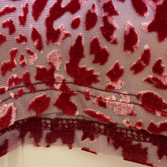 Free People Teddy T- Shirt Oversized Velour Berry/Pink Size XS - Picture 5 of 11